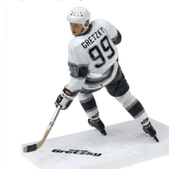 Wayne Gretzky McFarlane Legends Series 2 Action Figure LA Kings Center - Picture 7 of 8